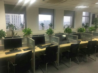 南京泓聚慧豐商務(wù)信息咨詢(xún)